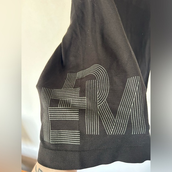 Lululemon Black Swiftly Tech Tank Edmonton YEG Size 8 - Picture 3 of 8